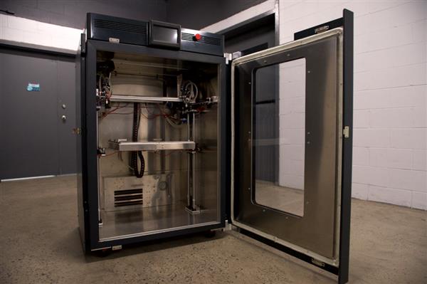 AON3D выпускает 3D-принтер AON-M2 с высокими температурными характеристиками