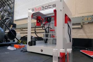 Печать сердечных клапанов с помощью 3D биопринтера BioBot 1 в университете Денвера