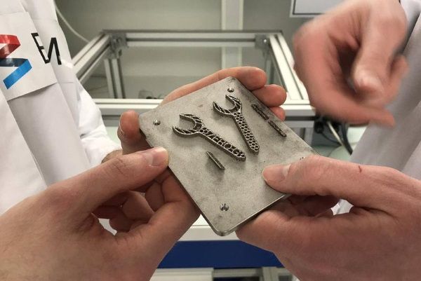 НИИ BAM впервые напечатал металлический инструмент в условиях невесомости
