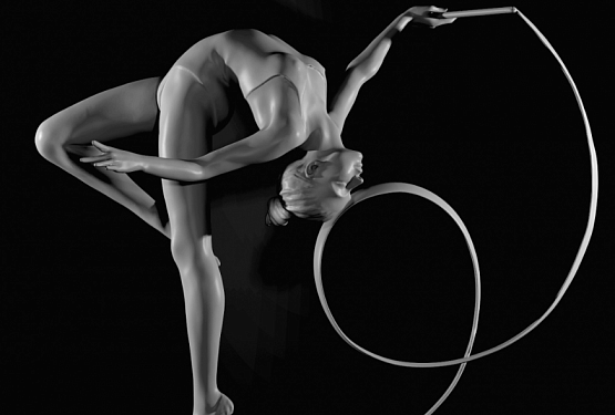 картинка Художественная гимнастка с лентой