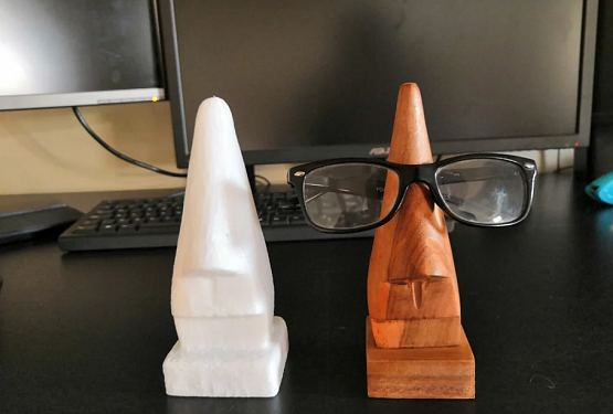 картинка Держатель для очков в виде носа